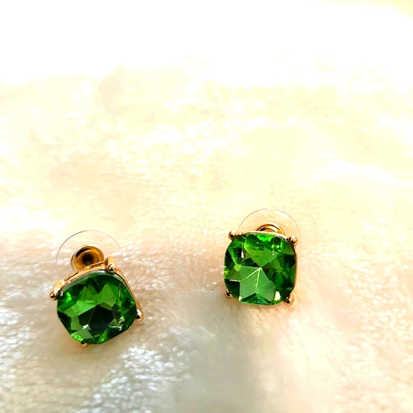 Kirks Folly GreenCrystal Earrings - Picture 6 of 8